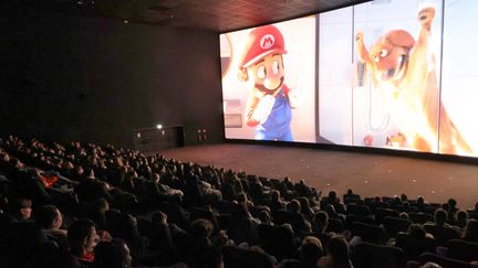 Une salle de cinéma lors d'une séance du film "Super Mario" à Mulhouse le 9 avril 2023. (JEAN-FRANÇOIS FREY / MAXPPP)