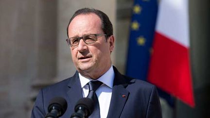 &nbsp; (François Hollande s'exprime dans la cour de l'Elysée le 29 juin à l'issue d'un Conseil des ministres restreint consacré à cette crise grecque © Maxppp)