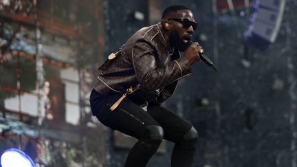 Le rappeur&nbsp;Vegedream au Stade de France, le 28 septembre 2019. (ZAKARIA ABDELKAFI / AFP)