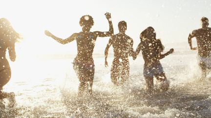 L'année 2018 sera marquée par trois week-ends de trois jours. (SAM EDWARDS / OJO IMAGES RF)