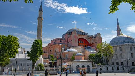 Basilique dans l'empire Byzantin, mosquée sous le règne Ottoman, Sainte-Sophie est finalement devenue un musée en 1934.&nbsp; (FRILET/SIPA)