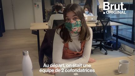 Encourager la mode à être plus responsable, c'est l'objectif de Clear Fashion. Il y a un an, Marguerite présentait son application pour Brut. Voilà ce qui a changé depuis.