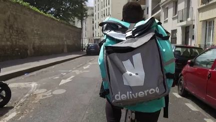 Deliveroo : l'entreprise de livraison de plats cuisinés condamnés pour travail dissimulé (France 3)