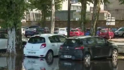 Jeudi 23 juin, 26 départements sont toujours en alerte orange aux orages qui ont déjà fait de gros dégâts.&nbsp;L’est du pays est particulièrement en vigilance. (FRANCE 2)