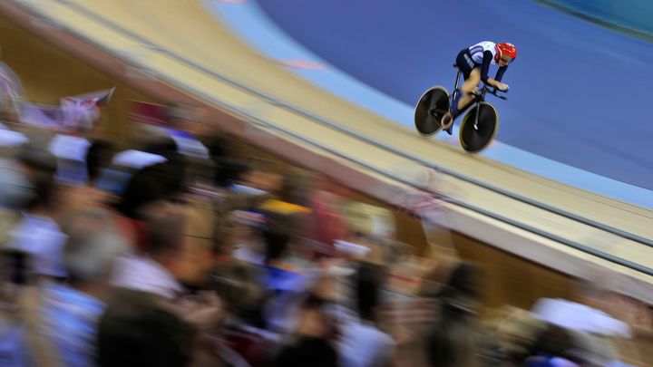 La cycliste sur piste britannique&nbsp;Sarah Storey lors de la finale du contre-la-montre dames, le 1er septembre 2012. (GLYN KIRK / AFP)