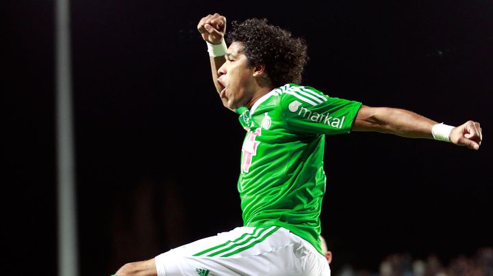 La joie du buteur br&eacute;silien de l'AS Saint-Etienne Brandao apr&egrave;s la victoire de son &eacute;quipe &agrave; Bastia, le 22 f&eacute;vrier 2014.&nbsp; (PASCAL POCHARD CASABIANCA / AFP)