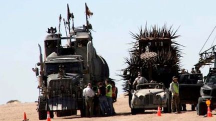 Sur le tournage de "Mad Max Fury Road"
 (Warner Bros.)