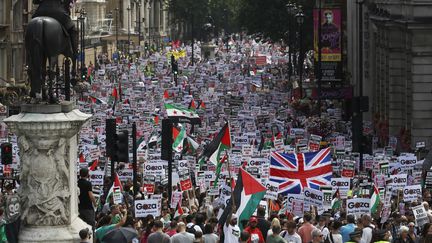 Des milliers de personnes ont manifest&eacute; dans les rues de Londres (Royaume-Uni), samedi 19 juillet.&nbsp; ( LUKE MACGREGOR / REUTERS )