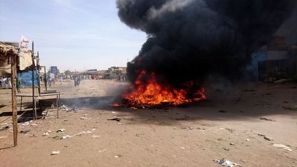 Les manifestations se multiplient dans plusieurs villes du Soudan comme ici à Atbara le 20 décembre 2018. (REUTERS PHOTOGRAPHER / X80002 X80002)