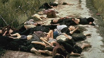 Le massacre de My Lai en 1968 au Viernam le 16 mars 1968. Des centaines de civils furent assassinés par l'armée américaine. (ANN RONAN PICTURE LIBRARY / PHOTO12)