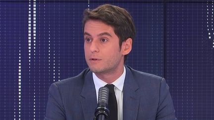 Gabriel Attal, porte-parole du gouvernement, était l'invité de franceinfo le 28 juin 2021. (FRANCEINFO / RADIOFRANCE)