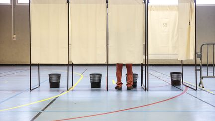 Deuxieme tour des élections municipales à Montreuil (Seine-Saint-Denis), le 30 mars 2014. (CHRISTOPHE MORIN / MAXPPP)