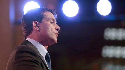 Le Premier ministre, Manuel Valls, prononce le discours de cl&ocirc;ture de la conf&eacute;rence sociale, le 8 juillet 2014, &agrave; Paris. (JACQUES DEMARTHON / AFP)