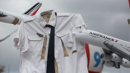 Affaire de la chemise arrachée : les salariés d'Air France devant la justice