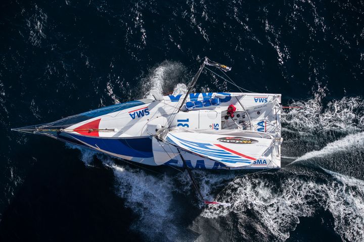 Le monocoque "SMA" de Paul Meilhat, au départ du Vendée Globe, le 6 novembre 2016. (JEAN MARIE LIOT / DPPI / AFP)