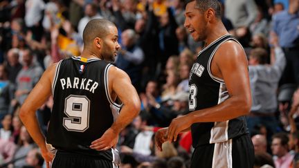 Tony Parker et Boris Diaw (DOUG PENSINGER / GETTY IMAGES NORTH AMERICA)