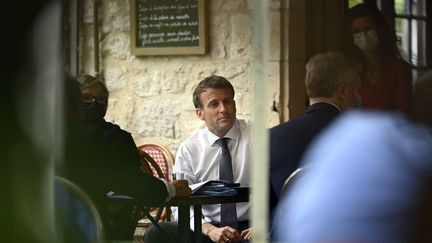 Emmanuel Macron annonce l'ouverture de la vaccination aux 12-18 ans à partir du 15 juin