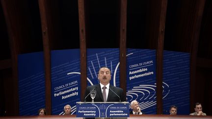 Le président de l'Azerbaïdjan,&nbsp;Ilham Aliyev, s'exprime devant le Conseil de l'Europe à Strabsourg (Bas-Rhin), le 24 juin 2014. (FREDERICK FLORIN / AFP)