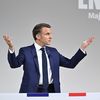 Emmanuel Macron lors d'une conférence de presse, mercredi 12 juin, à Paris, pour lancer la campagne des législatives anticipées. (JACQUES WITT / SIPA)