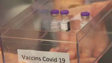 Vaccins contre le coronavirus : à Bordeaux, la surveillance des effets indésirables se met en place