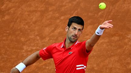 Novak Djokovic devra revenir ce samedi pour disputer son quart de finale face à Tsitsipas.&nbsp; (ANDREAS SOLARO / AFP)