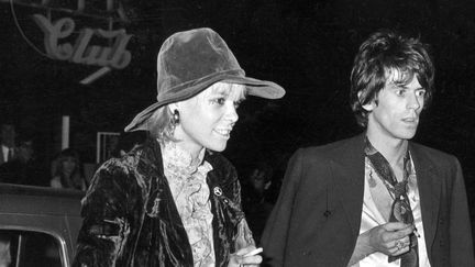 Anita Pallenberg avec Keith Richards dans les années 1960 à Rome.
 (Archivi Farabola / Leemage)