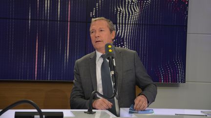 Jean-Michel Fauvergue, député LREM de Seine-et-Marne, ex-patron du RAID. (RADIO FRANCE / JEAN-CHRISTOPHE BOURDILLAT)