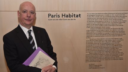  Stéphane Dambrine, le directeur général de Paris Habitat, le 11 février 2015 à Paris, lors d'une exposition au Pavillon de l'Arsenal. (CITIZENSIDE/ SAAD AAS / AFP)