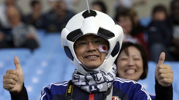 Un supporter japonais avant le match olympique entre le Japon et le Honduras, &agrave; Conventry (Grande-Bretagne), le 1er ao&ucirc;t 2012. (HUSSEIN MALLA/AP/SIPA / AP)