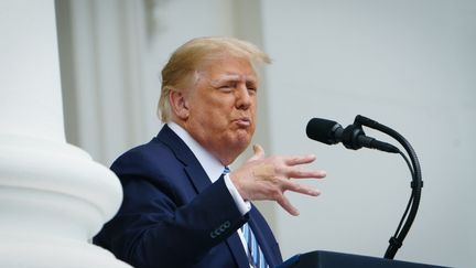 Donald Trump lors d'une allocation depuis la Maison Blanche à Washington (Etats-Unis), le 10 octobre 2020. (MANDEL NGAN / AFP)