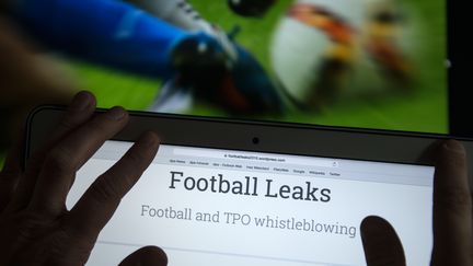 Capture d'écran de la plateforme internet des "Football Leaks", le 11 février 2016, à Leipzig (Allemagne). (HENDRIK SCHMIDT / DPA / AFP)