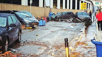 Les rues de Cannes d&eacute;vast&eacute;es par les inondations, le 4 octobre 2015. (JER CRUNCHANT / TWITTER / FRANCETV INFO)