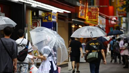 La population mondiale devrait atteindre un pic proche de 10 milliards d'habitants vers 2064, selon une nouvelle étude,&nbsp;avant un déclin dans la fin du siècle pour atteindre 8,8 milliards en 2100. (YOSHITAKA NISHI / YOMIURI / AFP)