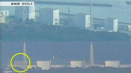 Image de la chaîne NHK montrant le réacteur n°1 de la centrale nucléaire de Fukushima. (JAPAN OUT AFP PHOTO / HO / NHK)