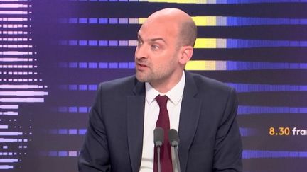 Jean-Noël Barrot, ministre délégué chargé de la Transition numérique et des Télécommunications, était l'invité de franceinfo le 29 mai 2023. (FRANCEINFO / RADIO FRANCE)