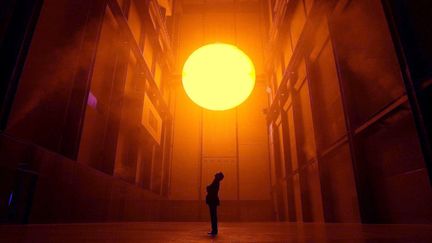 "Weather Project" d'Olafur Eliasson dans la Turbine Hall de la Tate Modern à Londres (15 octobre 2003)
 (Alastair Grant / SIPA)