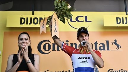 Dylan Groenewegen, vainqueur de la 6e étape du Tour de France, le 4 juillet 2024. (MARCO BERTORELLO / AFP)