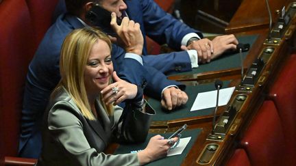 Giorgia Meloni, dirigeante du parti d'extrême droite italien "Fratelli d'Italia", le 14 octobre 2022, au parlement. (ALBERTO PIZZOLI / AFP)