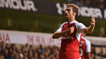 Mathieu Flamini durant un match d'Arsenal contre Tottenham, pendant la&nbsp;Coupe de la Ligue anglaise à Londres, le 23 septembre 2015. (BEN STANSALL / AFP)