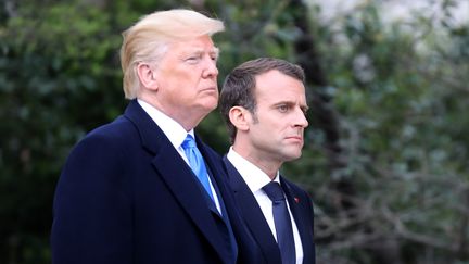 Le président américain Donald Trump et le président français Emmanuel Macron au Mont Vernon (Virginie), dans la propriété du premier président américain George Washington. Le 23 avril 2018.   (LUDOVIC MARIN/AFP)