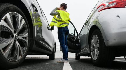 La mobilisation des gilets jaunes en préparation, à Nantes (Loire-Atlantique), le 16 novembre 2018. (MAXPPP)