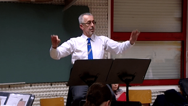 Roland Bouverot à la baguette de l'Union Musicale de Suippes
 (France 3)