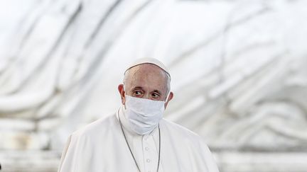 Le pape François, sur la colline du Capitole, à Rome, en Italie, le 20 octobre 2020. (RICCARDO DE LUCA / ANADOLU AGENCY / AFP)