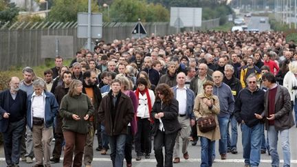 Marche silencieuse des salariés de France Telecom le 16 octobre à Lannion suite au décès d'un collègue (© AFP Fred Tanneau)