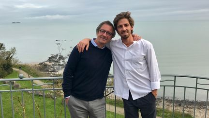 Olivier et Hugo Roellinger. (LAURENT MARIOTTE / RADIOFRANCE)