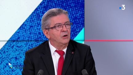 Jean-Luc Mélenchon sur le plateau de "Dimanche en politique", sur France 3, le 9 octobre 2022. (FRANCE 3)