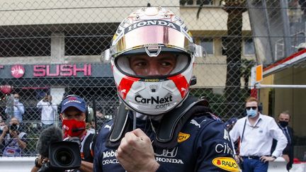 Max Verstappen célèbre sa victoire lors du Grand Prix de Monaco, le 23 mai 2021. (SEBASTIEN NOGIER / POOL)