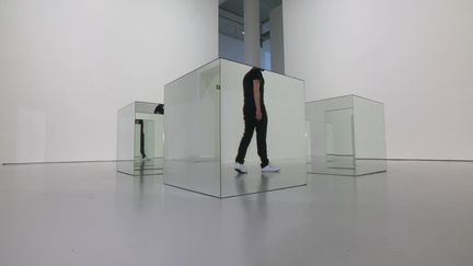 &nbsp;Mirror Cubes - Robert Morris - MAMC Saint-Etienne (S. Loeb / France Télévisions)