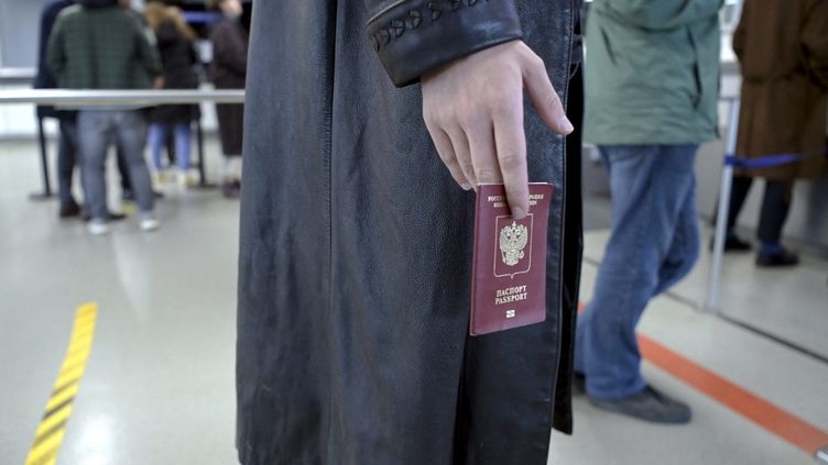 Since the announcement of the mobilization, thousands of young Russians have left the country.  Here on the Russian-Finnish border.  (JUSSI NUKARI / LEHTIKUVA)