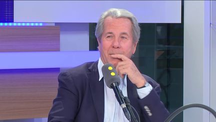 Jean-Louis Debré, invité du 8h30 Aphatie, mardi 15 novembre sur franceinfo. (RADIO FRANCE)